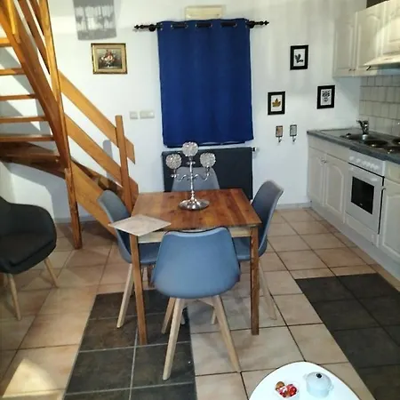 Du Cheval Blanc A Houmont * Sainte-Ode