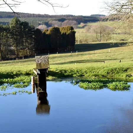 Du Cheval Blanc A Houmont * Sainte-Ode